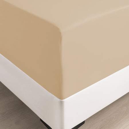 مفرش سرير مطرز