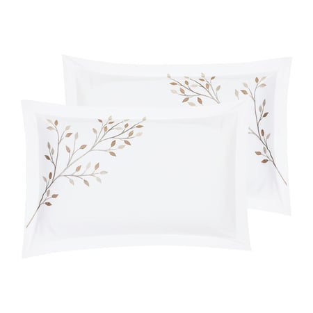 مفرش سرير مطرز