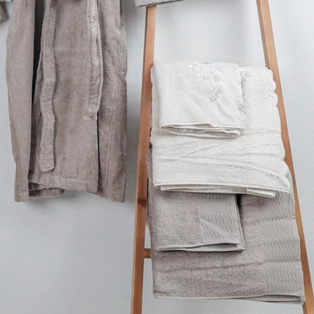 طقم روب استحمام فانيتا تركي مزدوج مطرز بيج فاتح  و بني عدد القطع 6