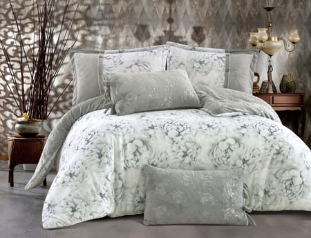 مفرش أثينا شتوي رصاصي برسومات الزهور