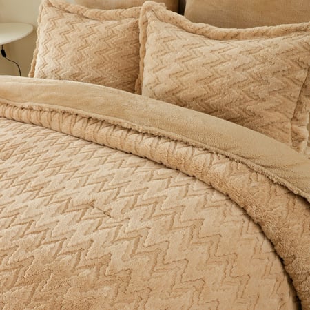 مفرش دافوس شتوي مزدوج فرو بيج غامق عدد القطع 6