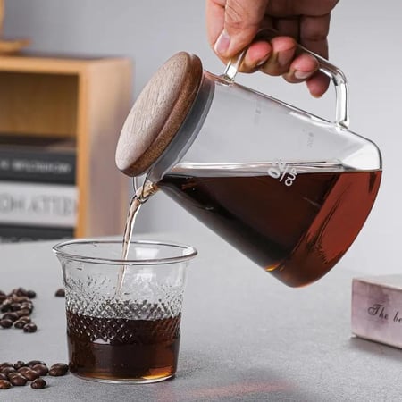 إبريق تقديم قهوة زجاجي مع غطاء خشبي