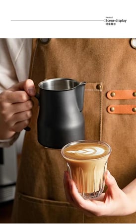 إبريق حليب 500 مل ستانلس ستيل أسود بمقبض لتحضير الكابتشينو وفن اللاتيه