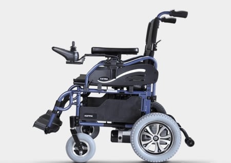 كرسي متحرك كهربائي كارما