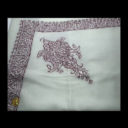 شال كشمير سوبر ترمة (تطريز يدوى)