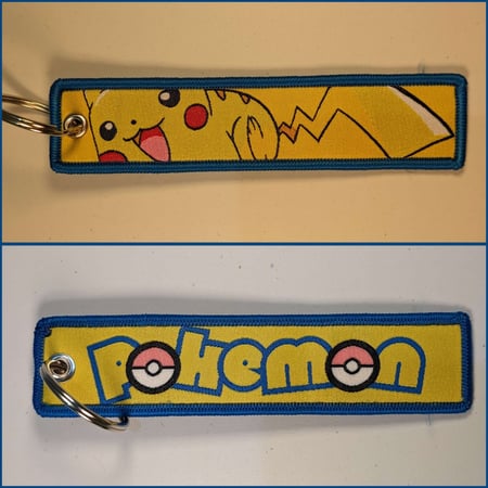 ميدالية بيكاتشو ، صورة مختلفة لكل وجه.