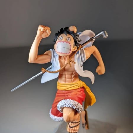 فقيرز لوفي بزي البحرية من بانبيرستو عالي الجودة.