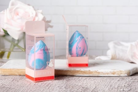 اسفنج مكياج ملون من شمس