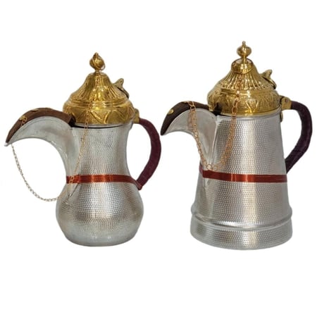 دلة ومفواح مع بوكس