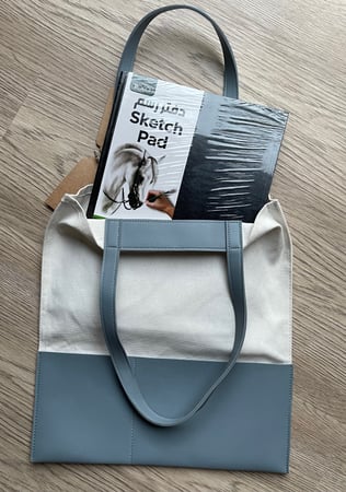 حقيبة قماشية للرسامين