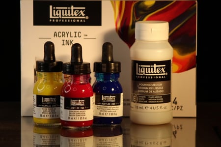 Acrylic pouring Deep color