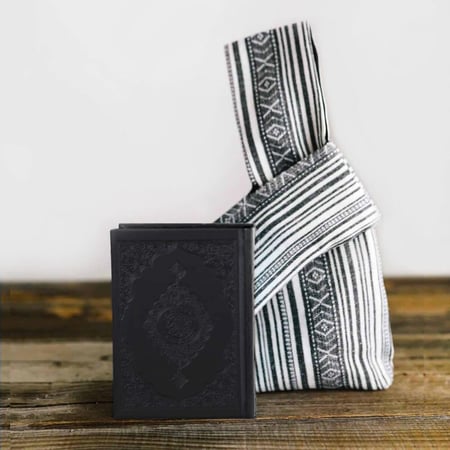 هدية مصحف صغير مع حقيبة