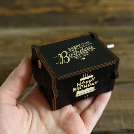 صندوق موسيقى أسود Happy Birthday