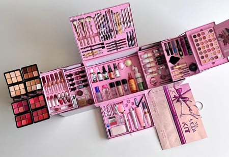 MDBeauty مجموعة مكياج مودا بيوتي الكاملة - 140 قطعة - صندوق تجميل متكامل