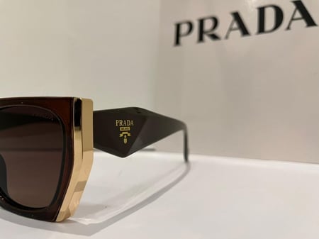 نظارة برادا (10846)