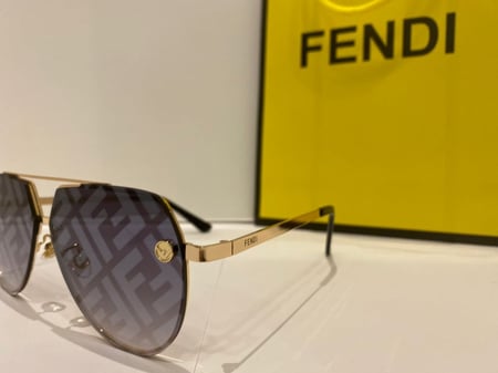 نظارة فندي (10692)