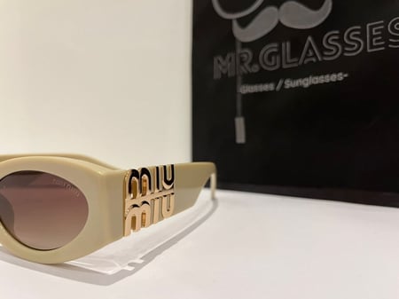 نظارة ميو ميو (11022)