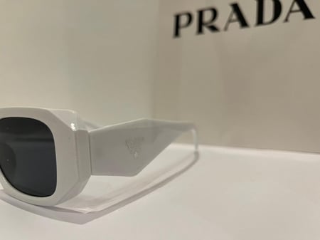 نظارة برادا (10839)