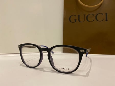 نظارة قوتشي (10610)