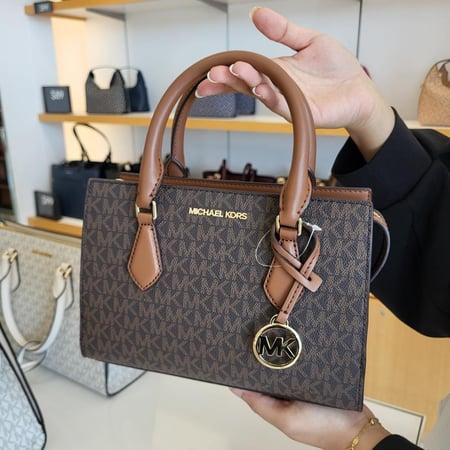 حقائب مايكل كورس