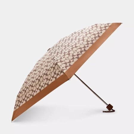 مظلة كوتش صغيرة مميزة للحماية من الأشعة والمطر