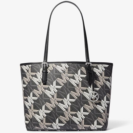 شنطة مايكل كورس كبيرة