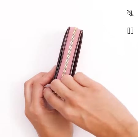 محفظة بطاقات كوتش أسود بني مع جيب داخلي