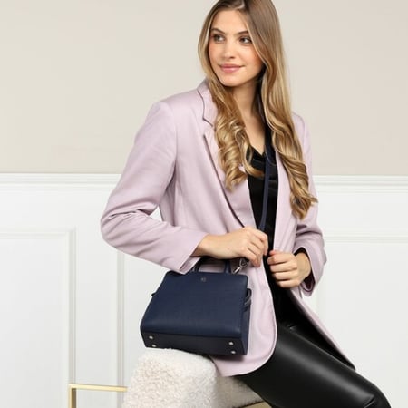 شنطة ماركة اقنر