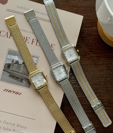 ساعة نسائية سكوت