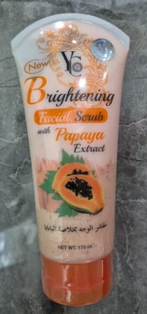 مقشر الوجة بخلاصة البابايا