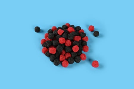 حلوى جيلي التوت الأحمر والأسود