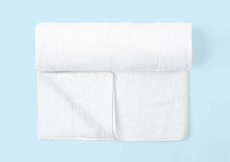 منشفة قياسية سادة من خامة القطن - أبيض