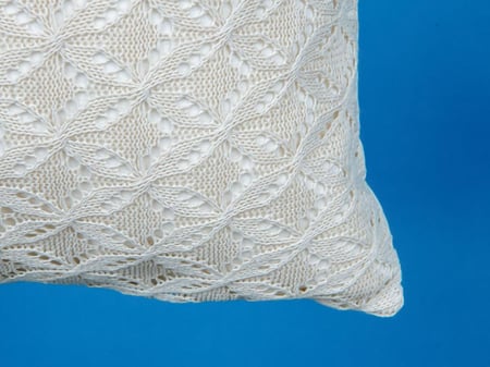 خدادية ديكور مطرزة مقاس 45*45 سم