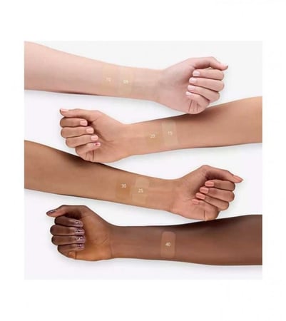 ايسنس كونسيلر مالتي تاسك 15