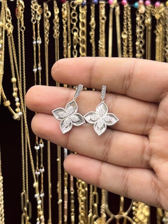 حلق ايطالي ابيض18k