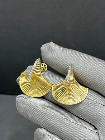 حلق ايطالي قص الالماس 18k