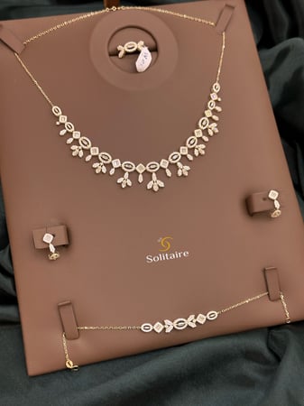 طقم تصميم الالماس أبيض18k