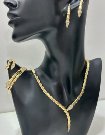 طقم ايطالي 18k