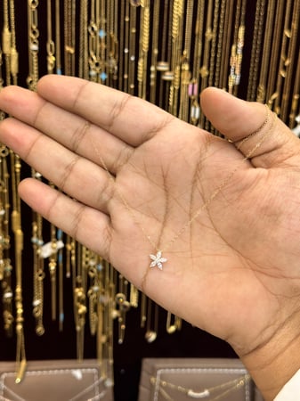 عقد بايقيت مميز