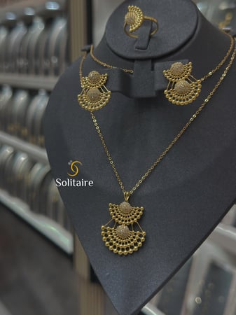 هاف ست تصميم الالماس 18k