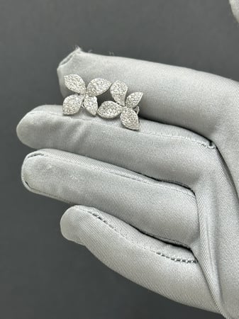 حلق قص الالماس 18k