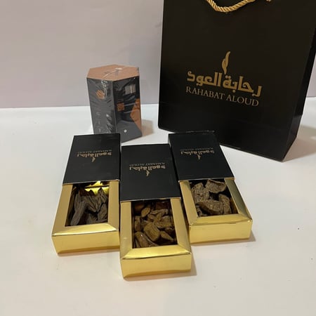 ثلاث أوقيات من العود المحسن