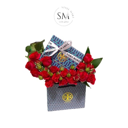 ورد بيبي جوري الاحمر تنسيق داخل الملحقات