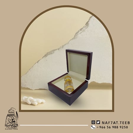 ربع تولة كريستال مع علبة إهداء خشبية فاخرة لون بني