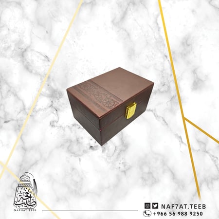 علبة عود جلد