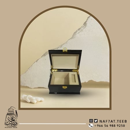 صندوق خشبي لامع مصقول فاخر للإهداء ربع تولة وأوقية(فارغ)