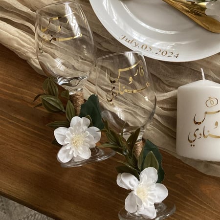 طقم ملكه بتنسيق ورد ابيض