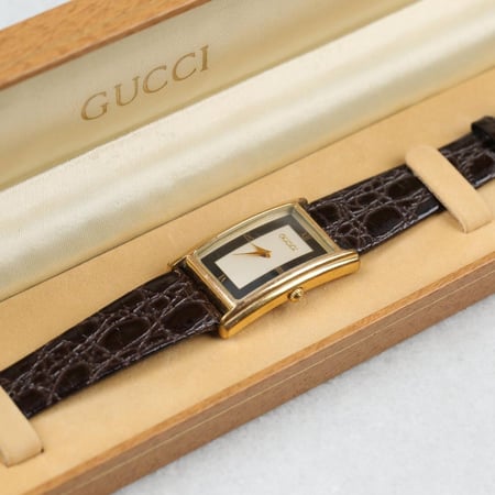 GUCCI TANK 1980s - ساعة قوتشي تانك من 1980