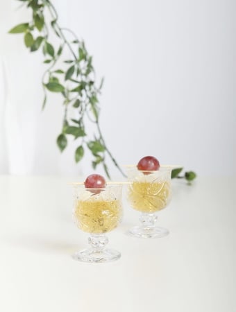 أكواب شفافة صغيرة مثالية للمشروبات الساخنة والباردة