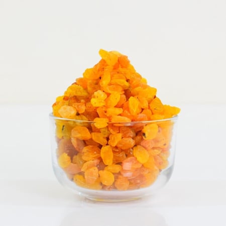 زبيب أوزباكستاني ذهبي